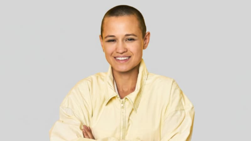 Portræt af en transkønnet mand